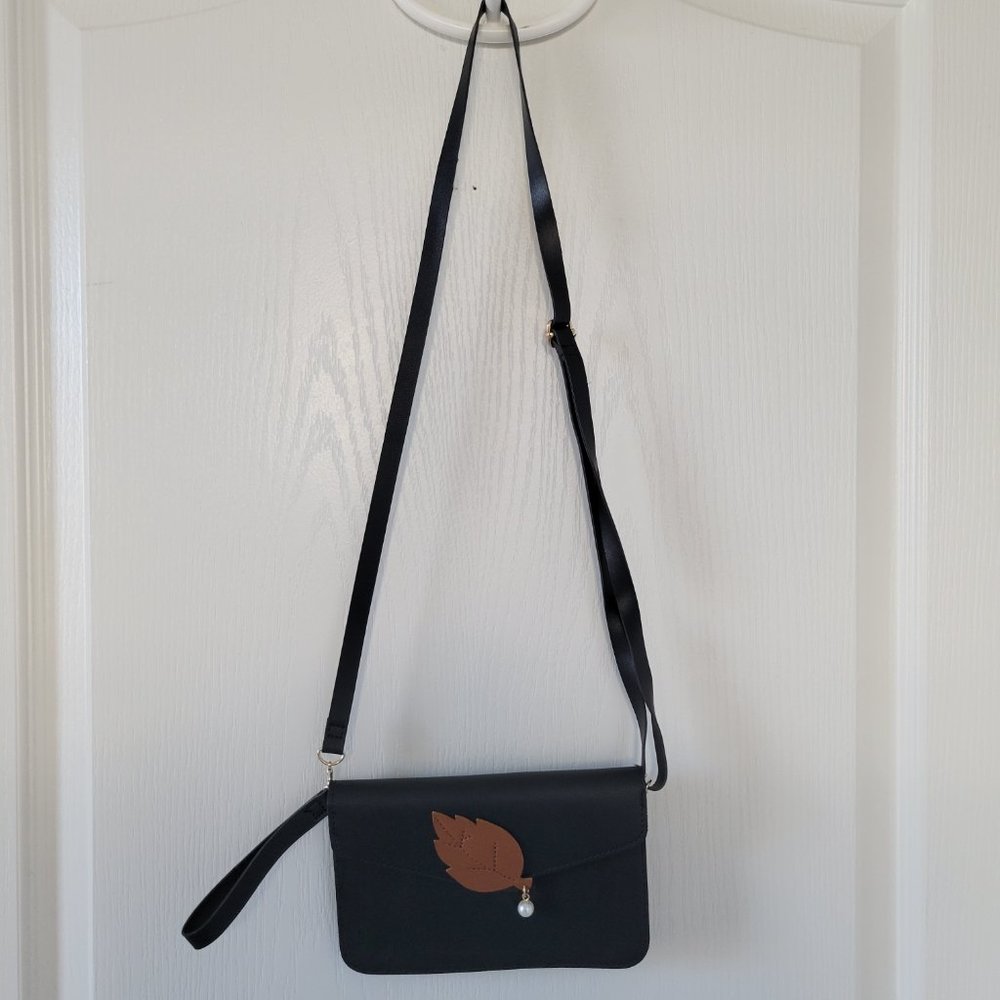 Small Black Leather Shoulder Purse Brown Leaf Autumn Wrist Strap Handbag Pocket - Picture 2 of 6